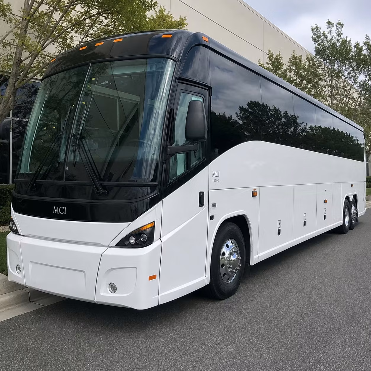 airport transfers and off site parking shuttles for orem businesses
